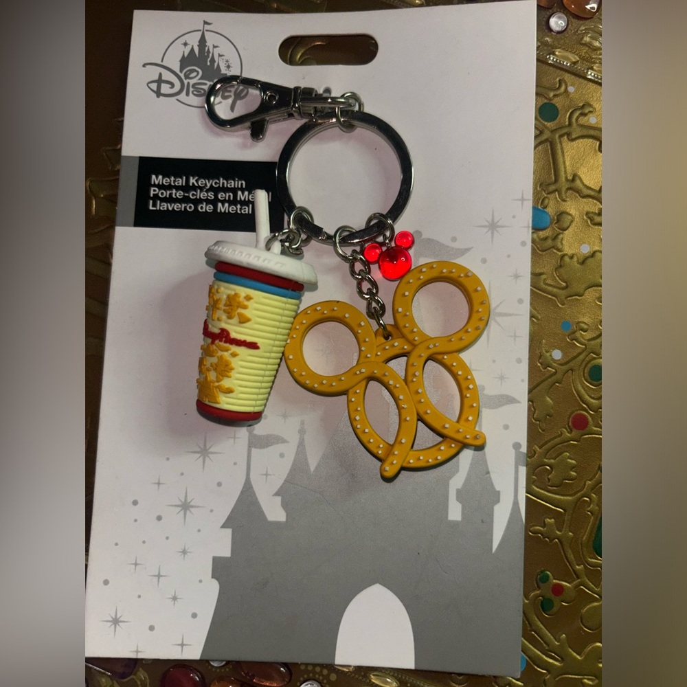 Disney parks park food Mickey pretzel Soda Cup keychain Charm new with tags